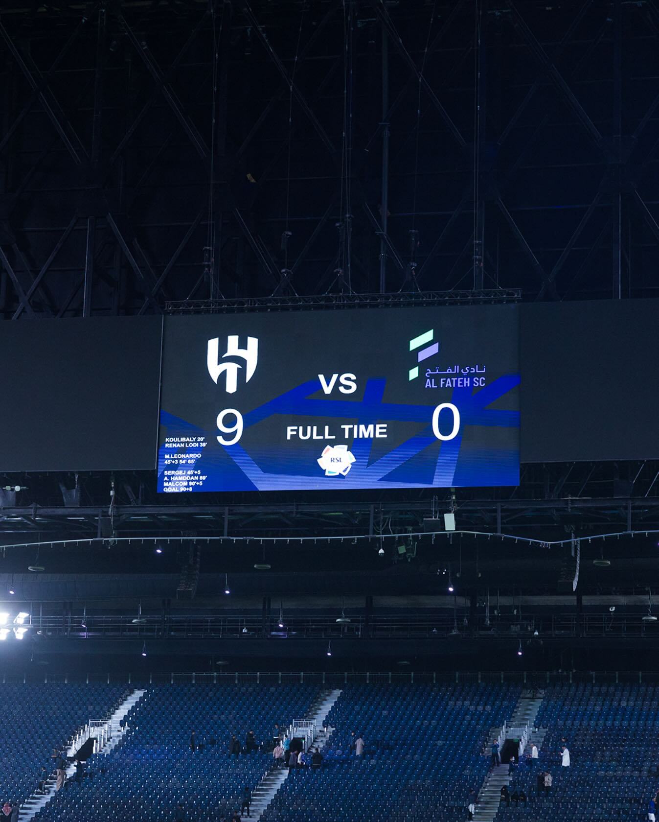 爱游戏入口-里程碑夜!多特蒙德回应争议,欧联今夜刷纪录,引发热议,团队化学反应显著(德甲前瞻云达不来梅vs多特蒙德)