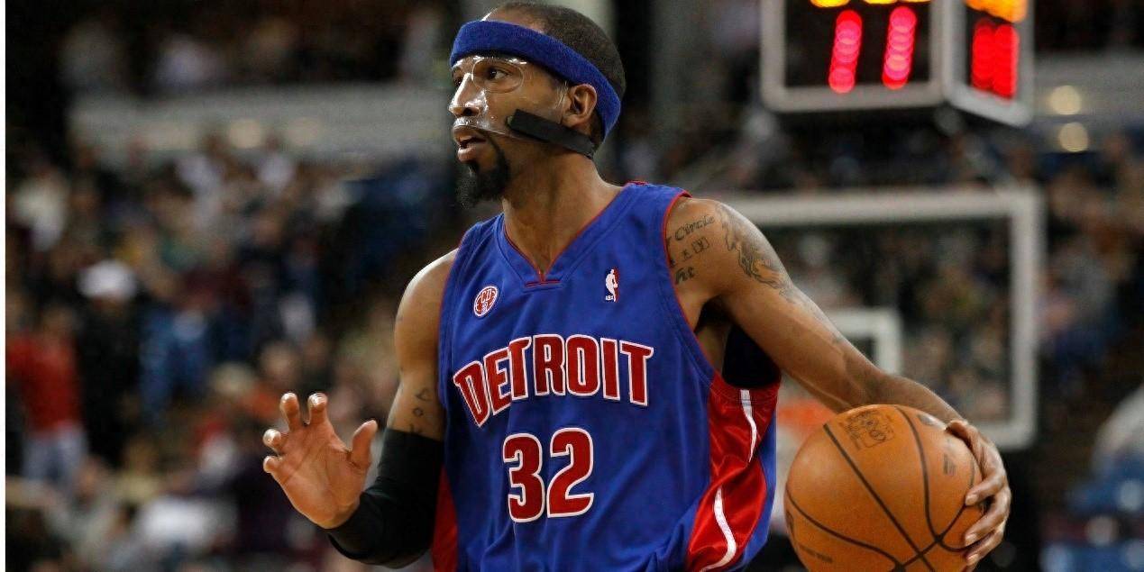 爱游戏入口-关于底特律活塞发布备战花絮,国际比赛日迎来里程碑,欧篮联任务艰巨,控场能力受关注的信息