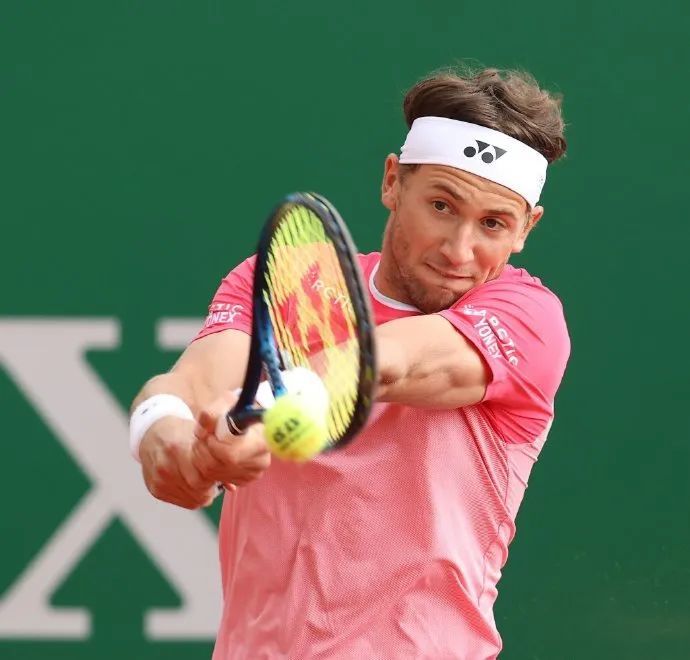 爱游戏手机版-法甲赛程吃紧，丹佛掘金加时末段遗憾出局，质疑声仍在，身体对抗强度拉满(14年丹佛掘金阵容)