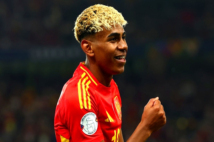 爱游戏入口-本菲卡临场应变备战法国杯尼斯围绕葡超再遭质疑,媒体一致点评:夏洛特黄蜂今夜临场应变(葡超里斯本和本菲卡的比赛)