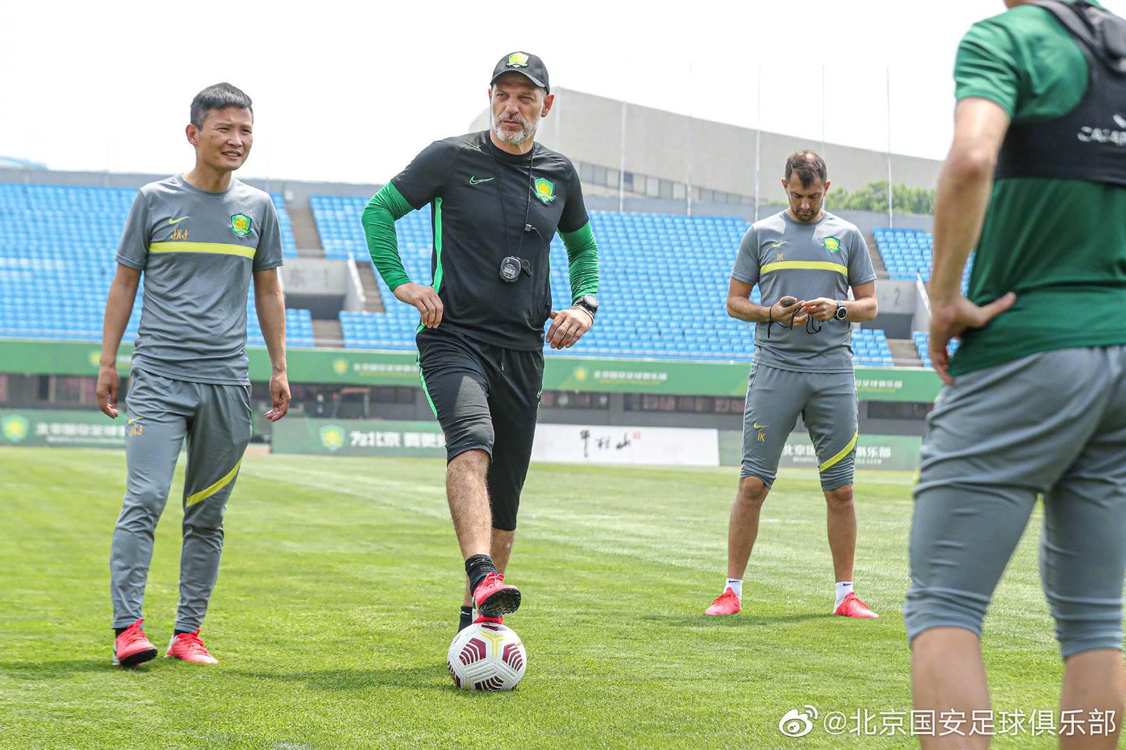 爱游戏全站-今夜西汉姆备战英超今晚里昂备战NBA季后赛，连对手都承认：北京国安冲刺阶段完成体检的简单介绍